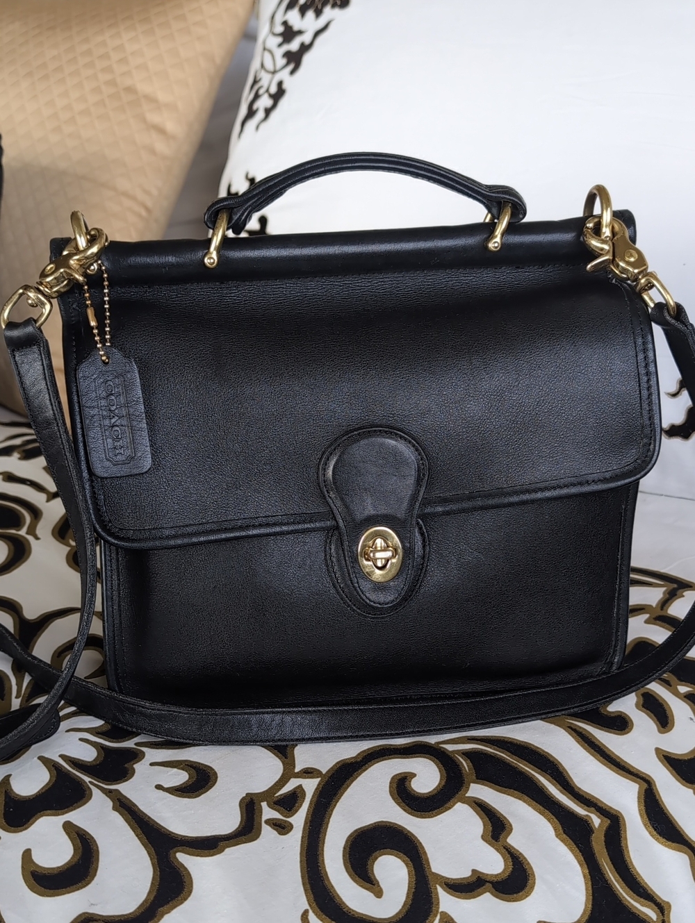 VINTAGE COACH  🖤 Black Leather Willis Satchel/Crossbody Classic Turn-Lock